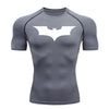 gymshirtteetshirtshortsleevekurzaermelkurzearmekurzaermeliggreygraubatspidermanspiderprintprintedbedrucktdruckherrenspidermansuperherosupermanbatman